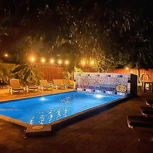 2* Hotel The Dive Hut - Boutique